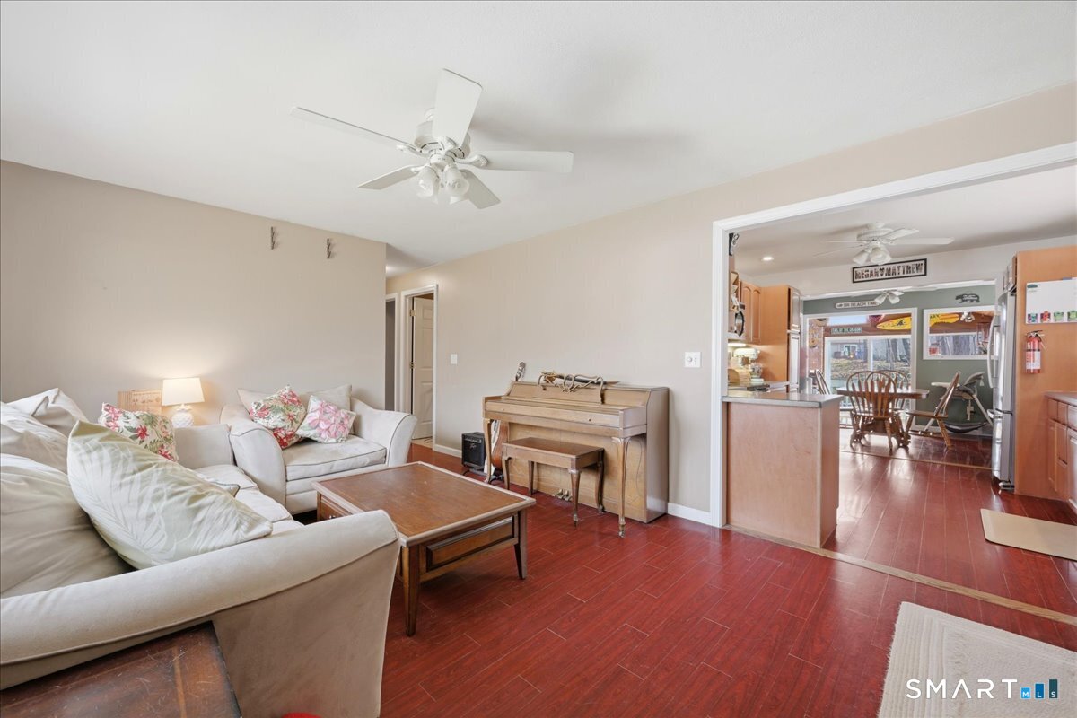 40 Kenyon Road Waterford, CT 06385 - Photo 6 of 39