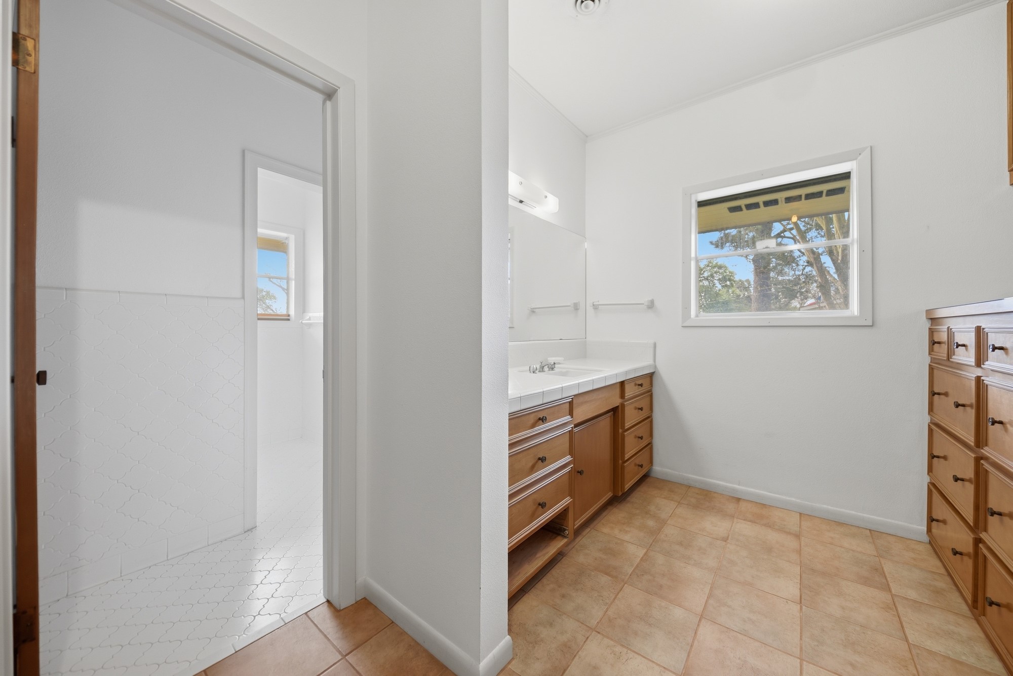 1500 Key Street Brenham, TX 77833 - Photo 27 of 41 a view of room with cabinets and washer