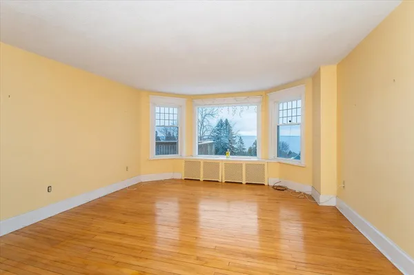 $550,000 | 2510 East Superior Street, Duluth, MN 55812