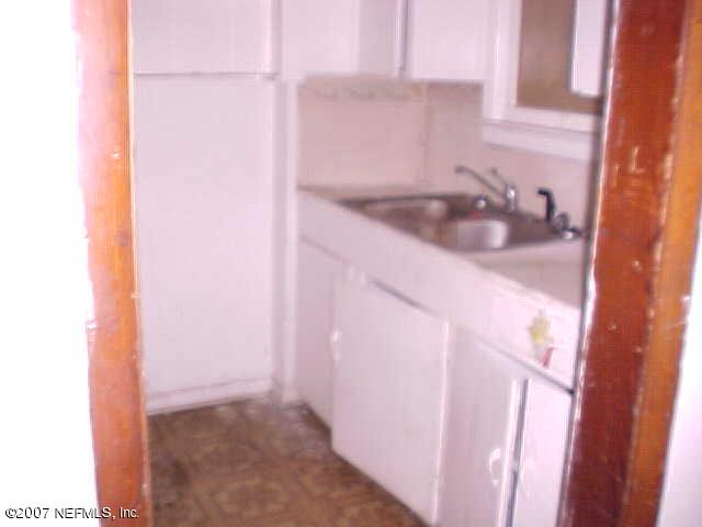 1840 Brooker Road Jacksonville, FL 32207 - Photo 4 of 6 4