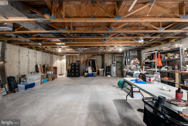 a view of a house with a back yard