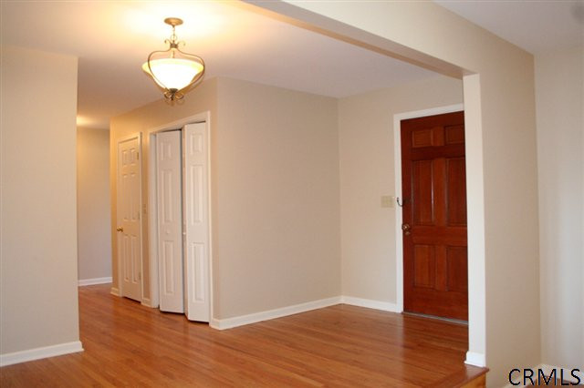 117 Latham Ridge Road Colonie, NY 12110 - Photo 4 of 15 Photo 4