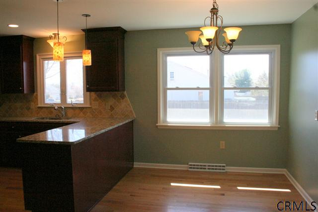 117 Latham Ridge Road Colonie, NY 12110 - Photo 9 of 15 Photo 9