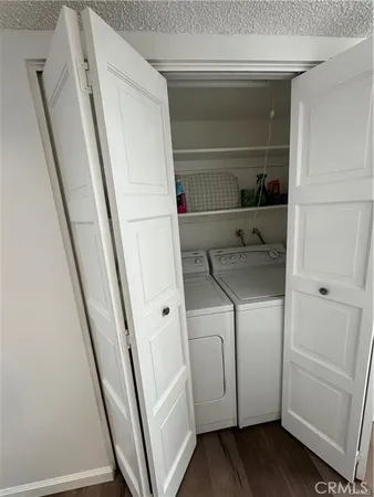a view of utility room