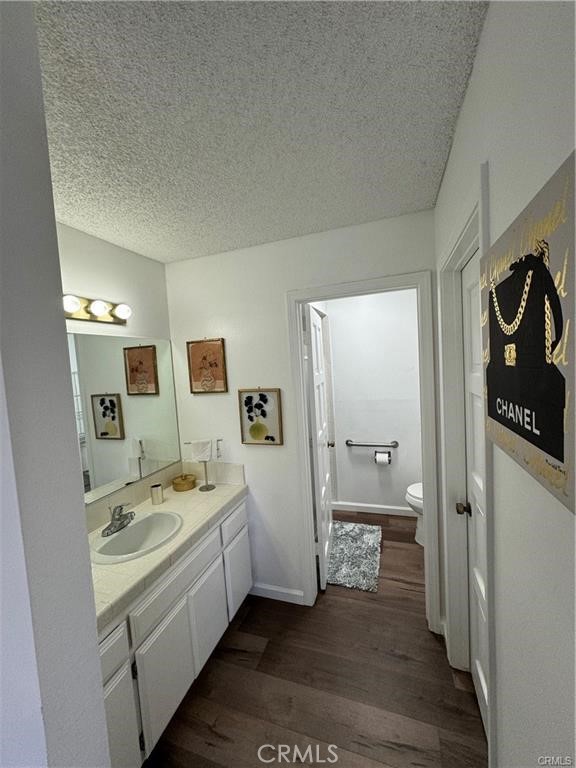 69520 Huerta Court Rancho Mirage, CA 92270 - Photo 16 of 25 a bathroom with a sink and a mirror