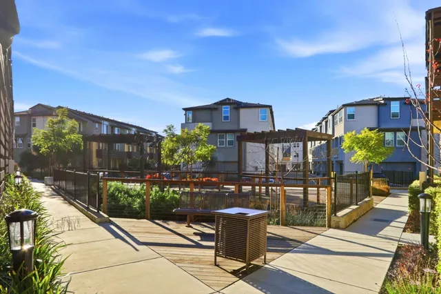 $1,099,999 | 2006 Terracotta Court, Milpitas, CA 95035