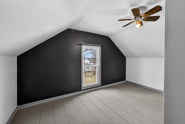 $212,500 | 305 South Warren Street, South Wayne, WI 53587