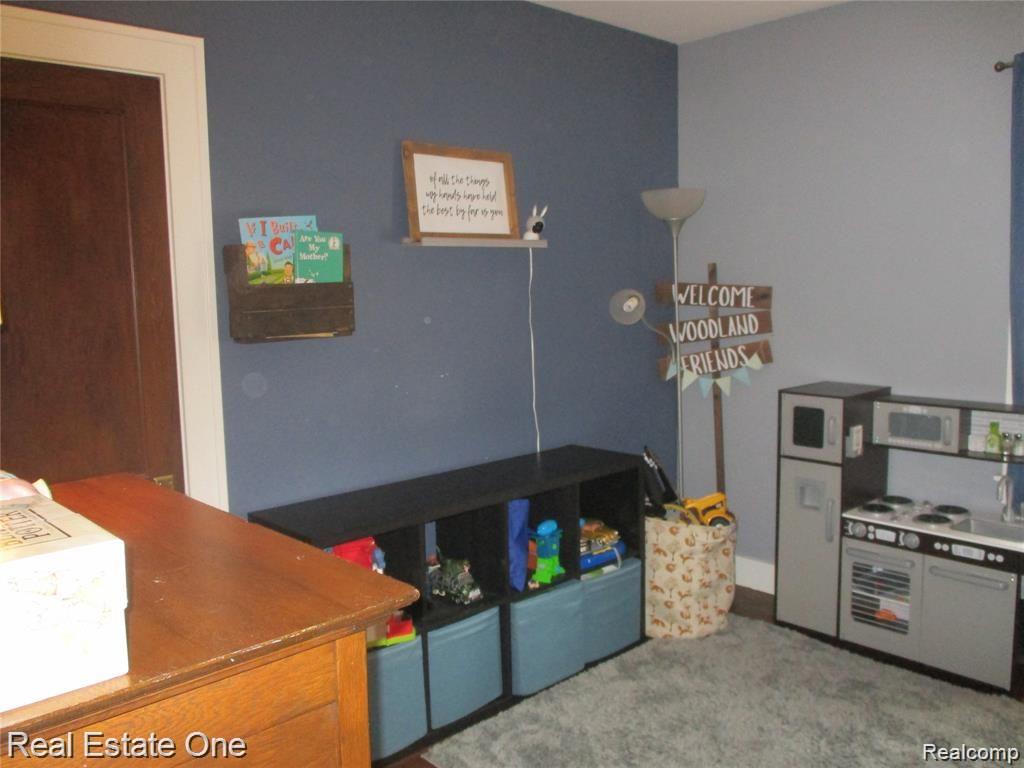 367 North Green Street Perry, MI 48872 - Photo 17 of 43 IMG_5109.JPG