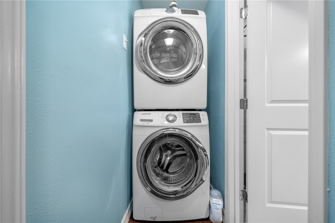 409 Copano Bay Drive Bayside, TX 78340 - Photo 31 of 37 a view of washer and dryer in a utility room