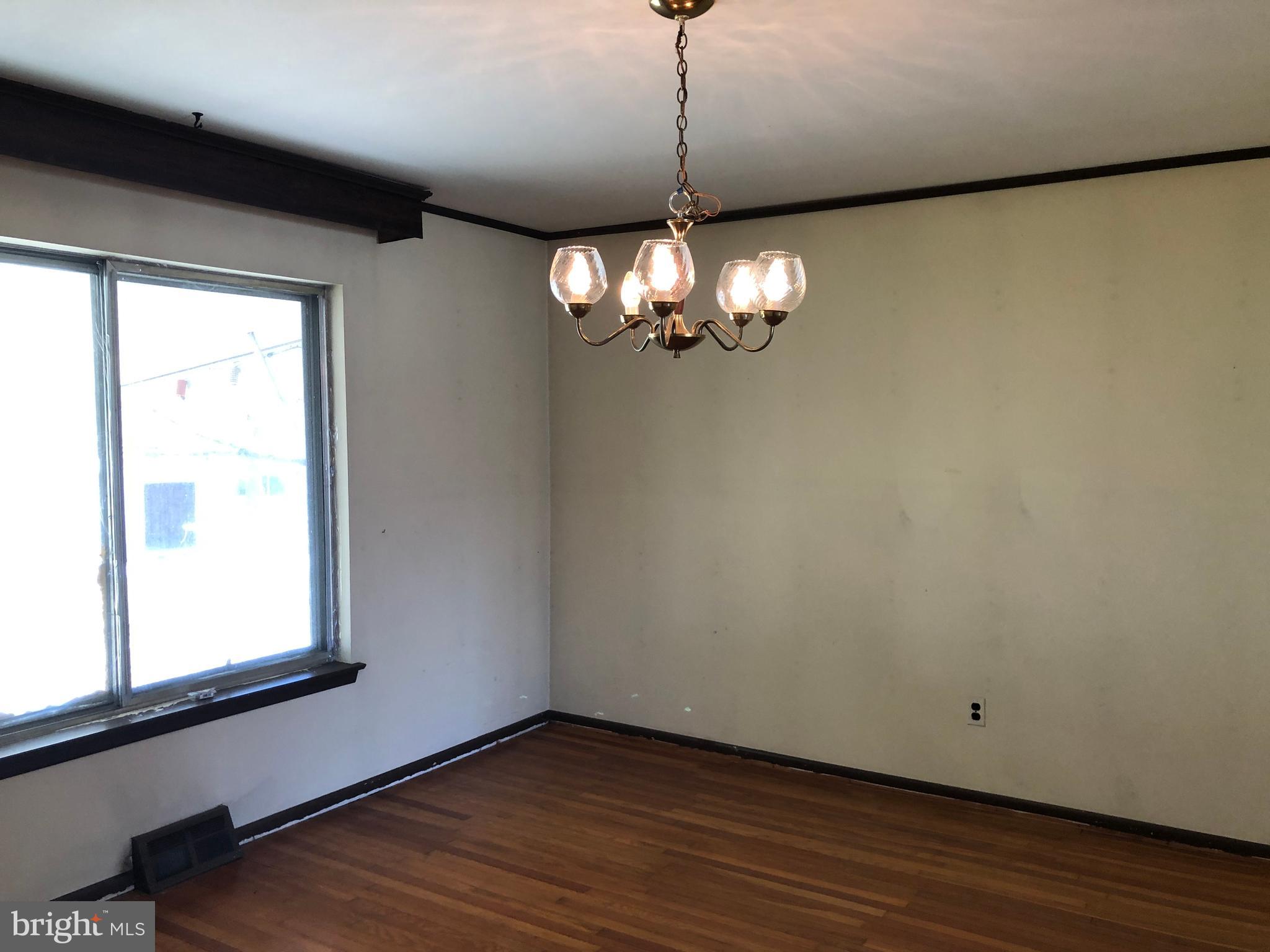 3228 Kennedy Road Norristown, PA 19403 - Photo 9 of 17 DINING ROOM