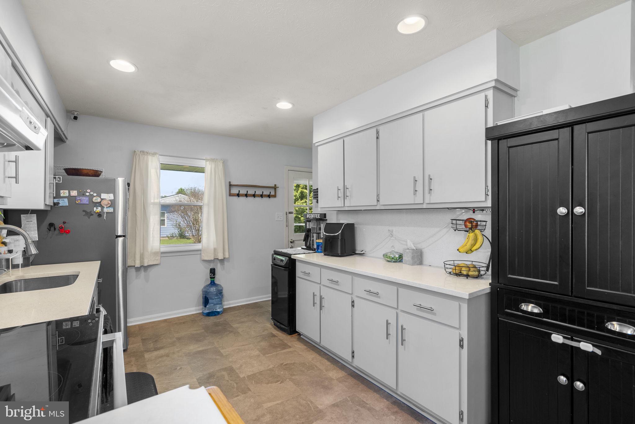 7301 Chrome Mine Road Gaithersburg, MD 20882 - Photo 14 of 45