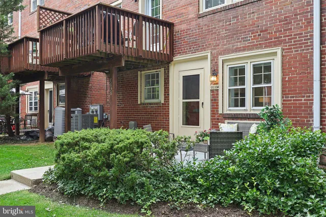 $1,600 | 6638 A Hillandale Road, Unit 53A, Chevy Chase, MD 20815