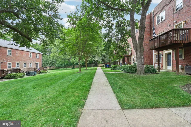 $1,600 | 6638 A Hillandale Road, Unit 53A, Chevy Chase, MD 20815