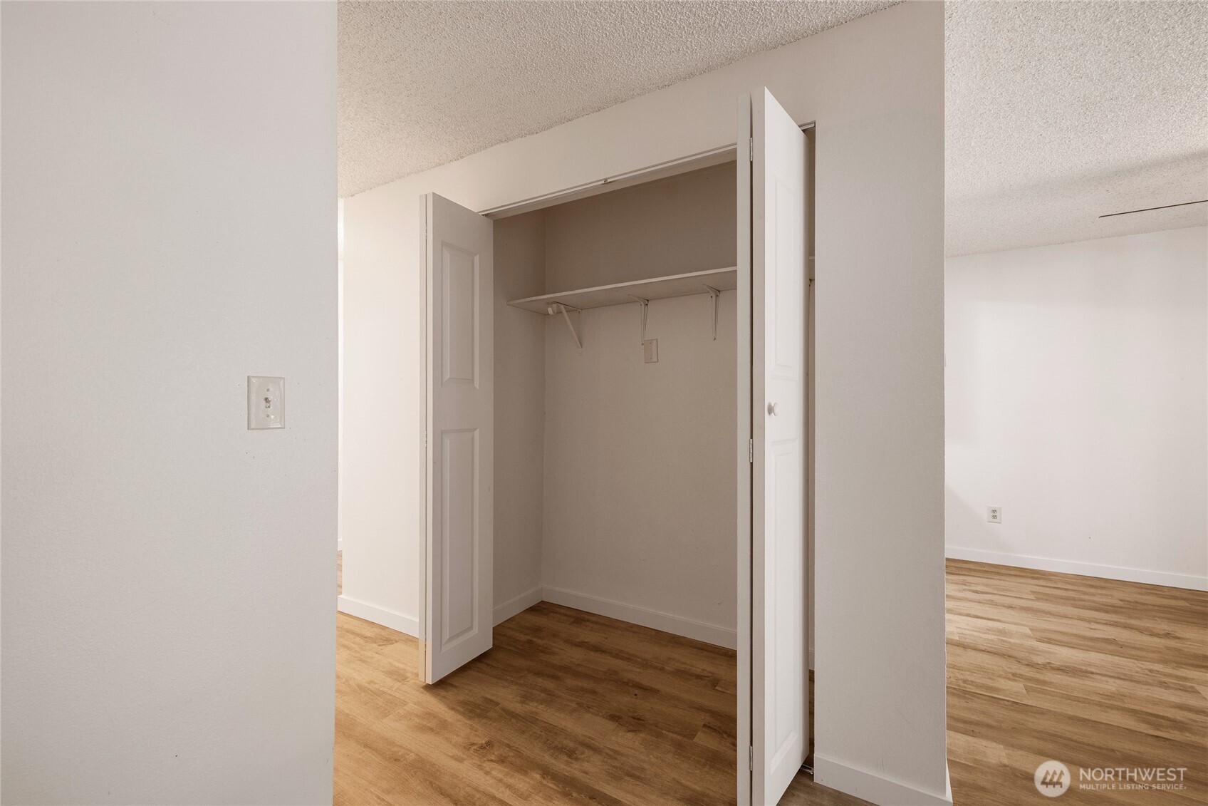 3909 Mason Loop Road Tacoma, WA 98409 - Photo 20 of 38 Gallery Image 20