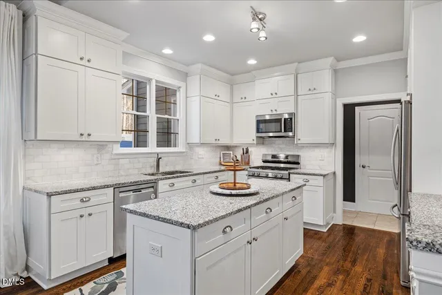 $725,000 | 140 Highview Drive, Youngsville, NC 27596