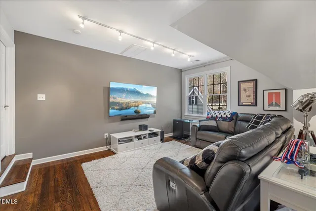 $725,000 | 140 Highview Drive, Youngsville, NC 27596