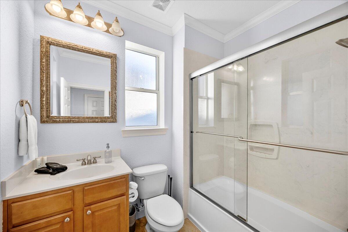 228 Kono Way Destin, FL 32541 - Photo 27 of 44 Second Floor Bathroom