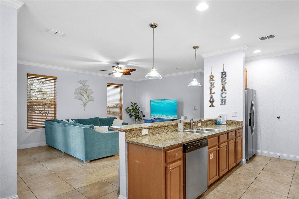 228 Kono Way Destin, FL 32541 - Photo 42 of 44 Kitchen