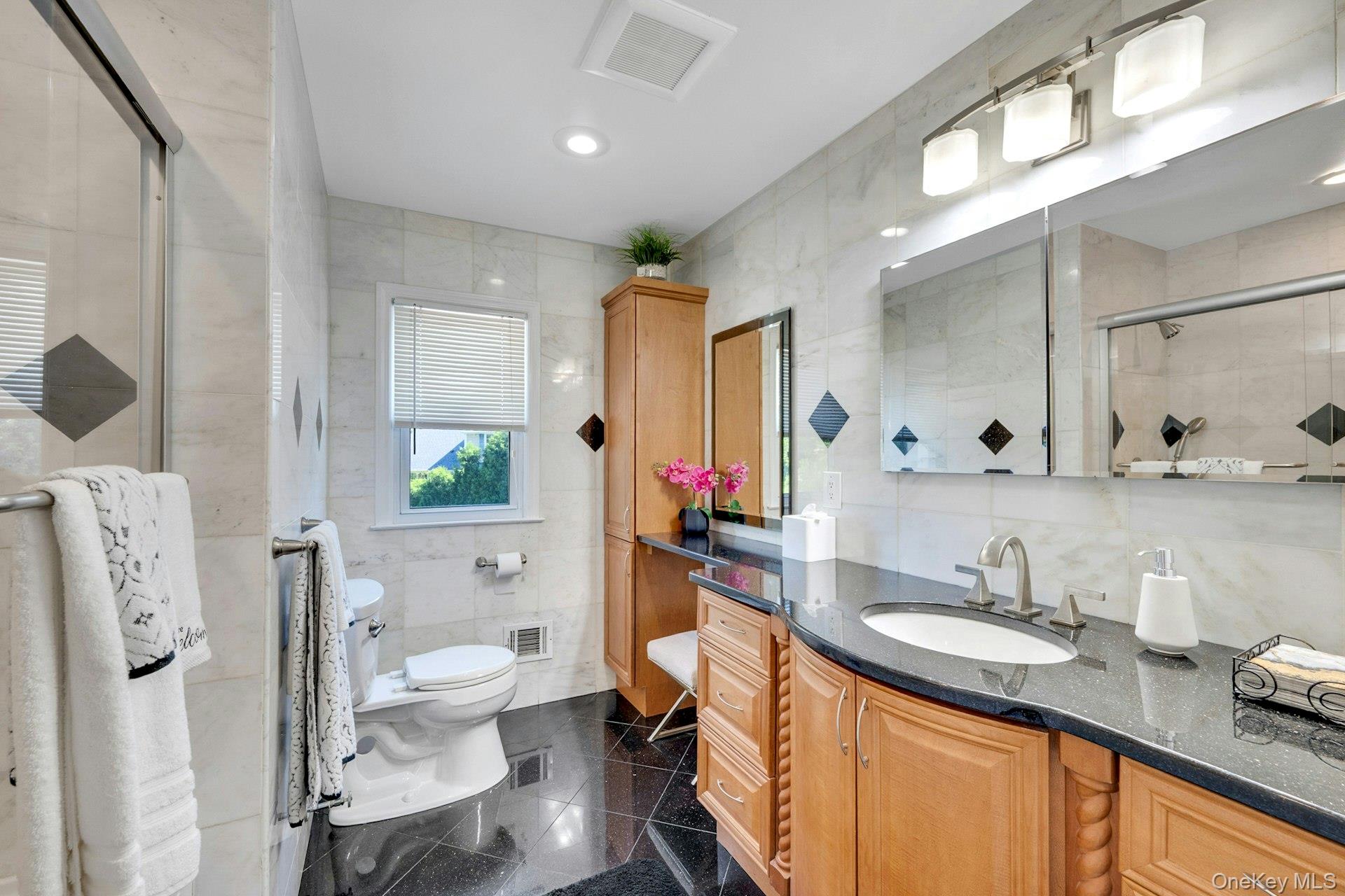 101 Windsor Ovl New Rochelle, NY 10805 - Photo 18 of 48
