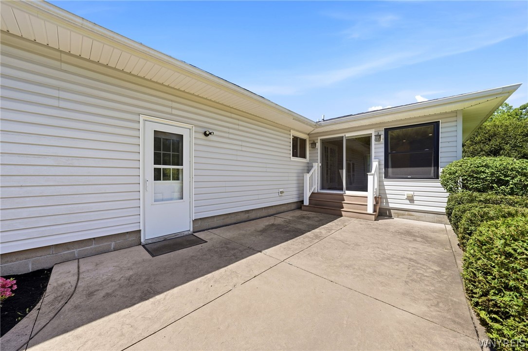5495 Irish Road North Tonawanda, NY 14120 - Photo 33 of 46
