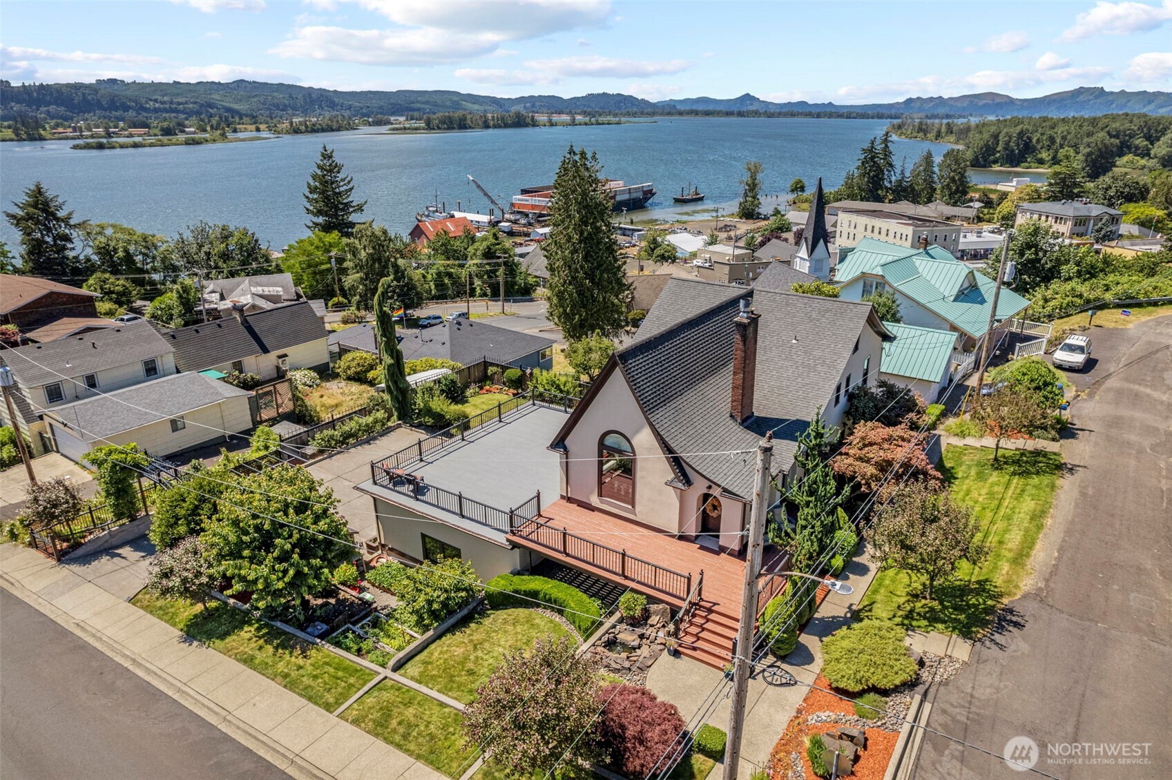 185 Spring Street Cathlamet, WA 98612 - Photo 33 of 39