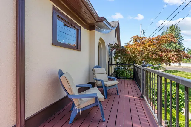 $990,000 | 185 Spring Street, Cathlamet, WA 98612