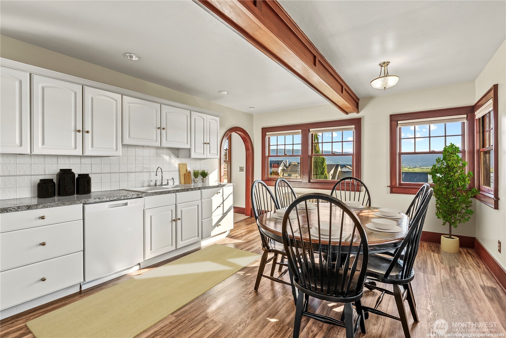 185 Spring Street Cathlamet, WA 98612 - Photo 9 of 39