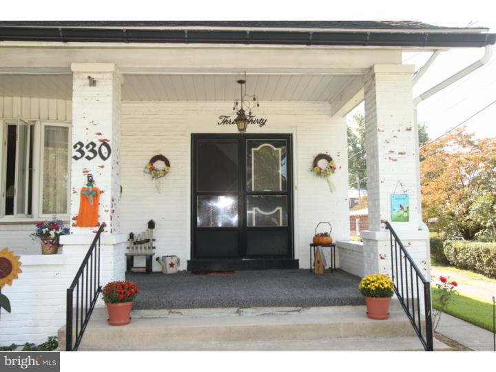 330 East Walnut Street Reading, PA 19607 - Photo 3 of 21 Porch