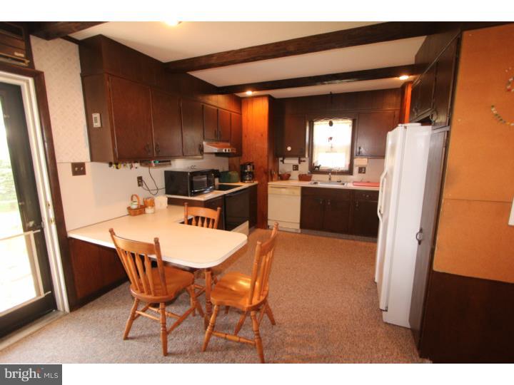 330 East Walnut Street Reading, PA 19607 - Photo 8 of 21 Kitchen