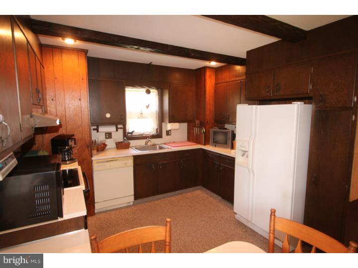 330 East Walnut Street Reading, PA 19607 - Photo 9 of 21 Kitchen