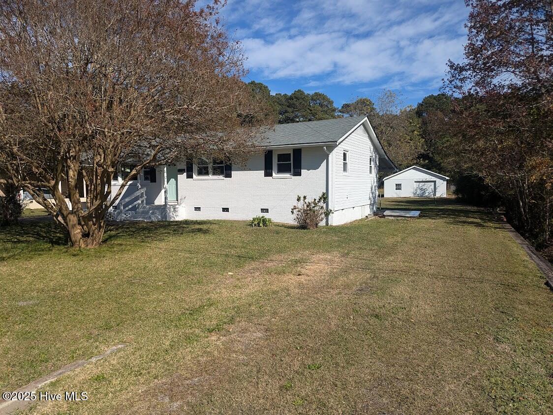 208 Sunset Road Jacksonville, NC 28546 - Photo 4 of 23 Front Right