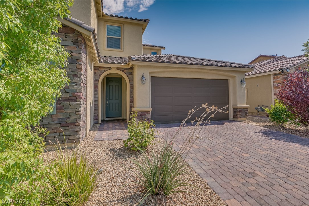 6250 Hambledon Hill Road Las Vegas, NV 89113 - Photo 3 of 48