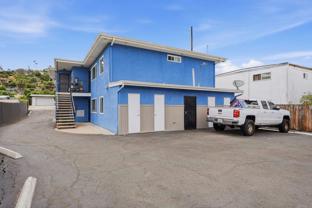 3519 Gracia Paseo Spring Valley, CA 91977 - Photo 2 of 8