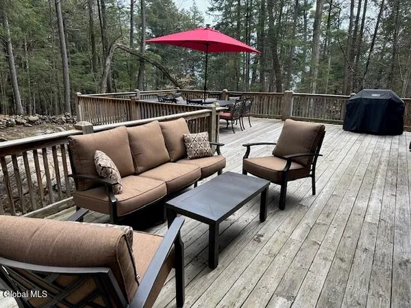 $999,000 | 75 Pioneer Village Road, Bolton, NY 12814