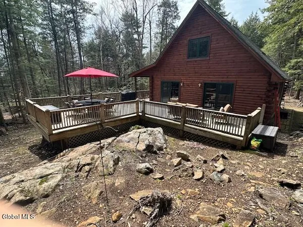 $999,000 | 75 Pioneer Village Road, Bolton, NY 12814