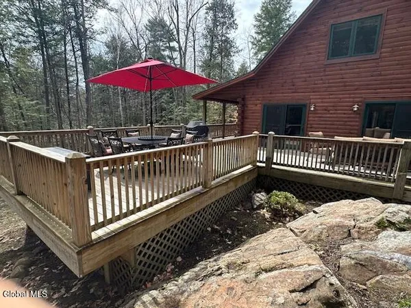 $999,000 | 75 Pioneer Village Road, Bolton, NY 12814