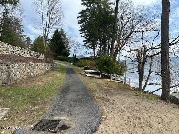 $999,000 | 75 Pioneer Village Road, Bolton, NY 12814