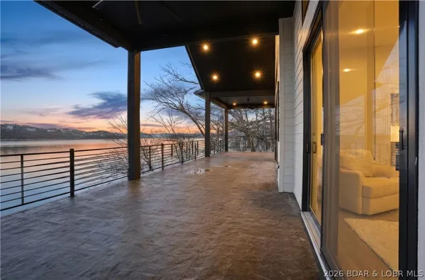$2,600,000 | 957 Grand View Drive, Sunrise Beach, MO 65079