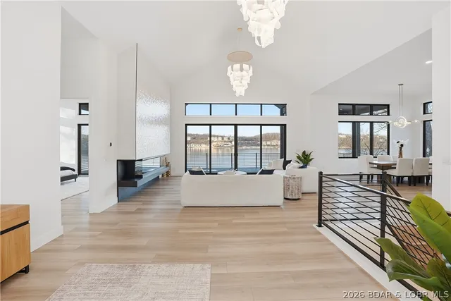 $2,749,990 | 957 Grand View Drive, Sunrise Beach, MO 65079