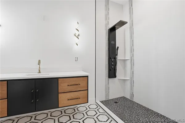 $2,749,990 | 957 Grand View Drive, Sunrise Beach, MO 65079