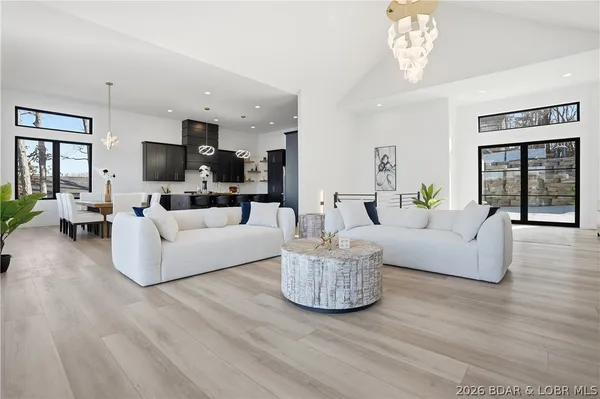 $2,749,990 | 957 Grand View Drive, Sunrise Beach, MO 65079