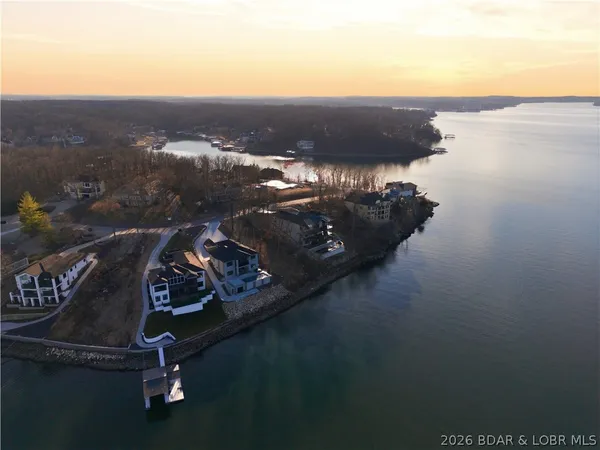 $2,600,000 | 957 Grand View Drive, Sunrise Beach, MO 65079
