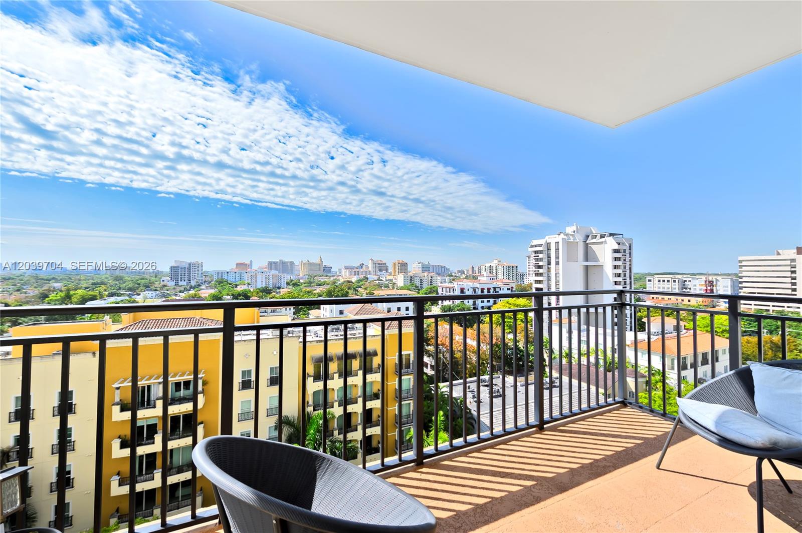 888 Douglas Road, Unit 910 Coral Gables, FL 33134 - Photo 26 of 32