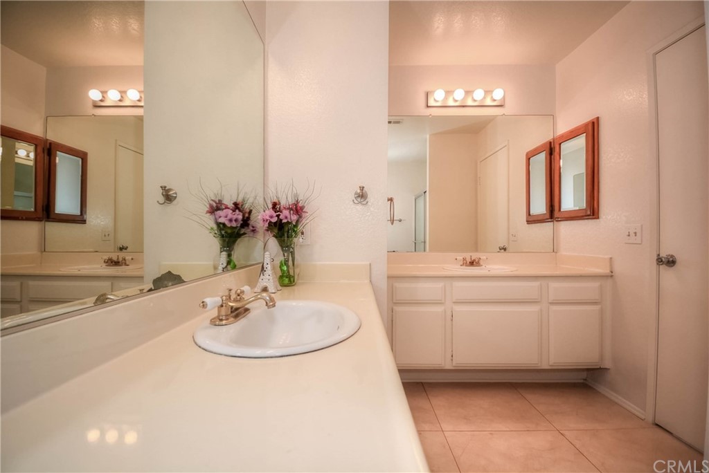 18 Town And Country Road, Unit 34 Phillips Ranch, CA 91766 - Photo 25 of 38