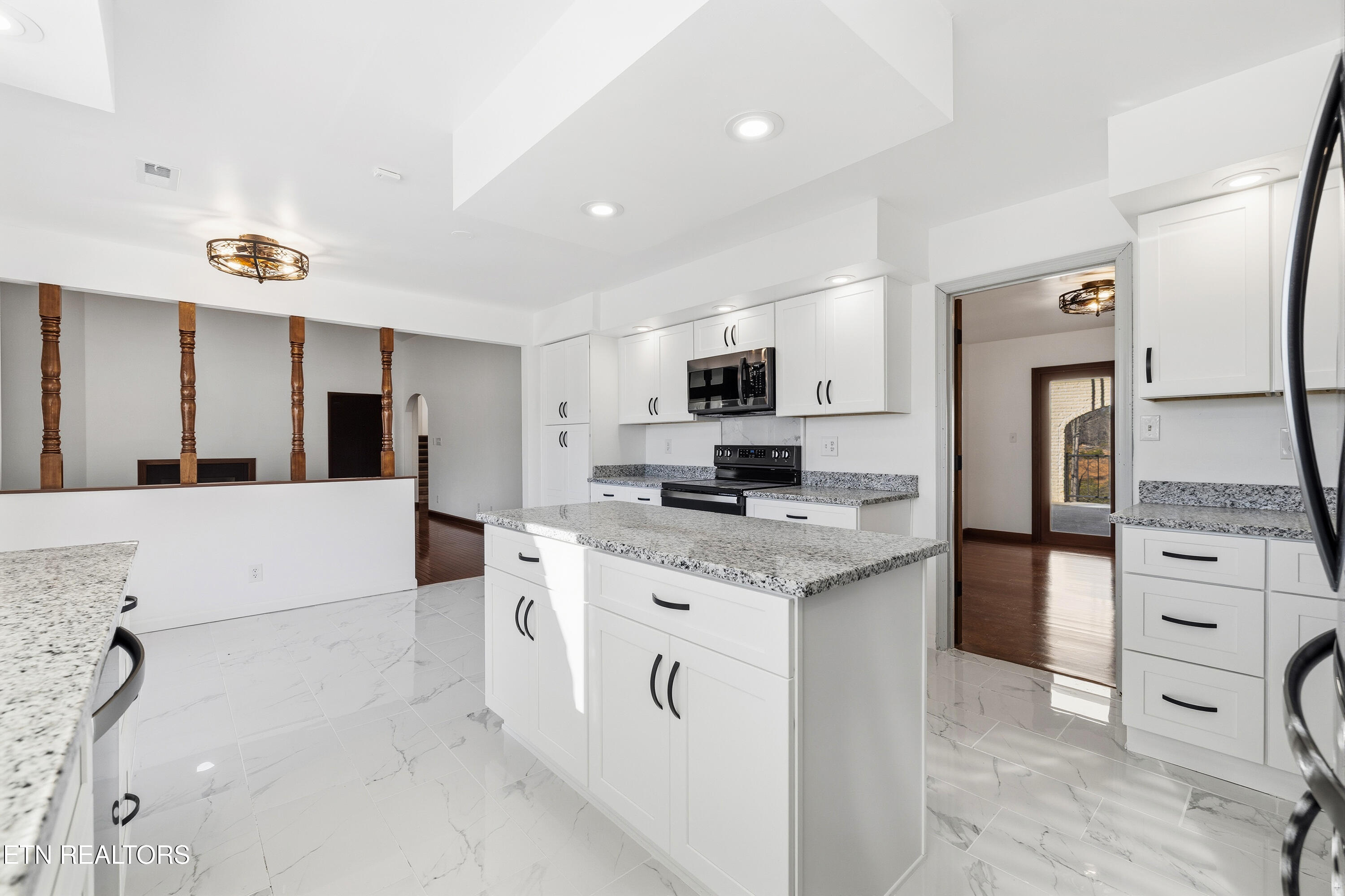 8002 Jackson Bend Road Lenoir City, TN 37772 - Photo 19 of 55 KITCHEN