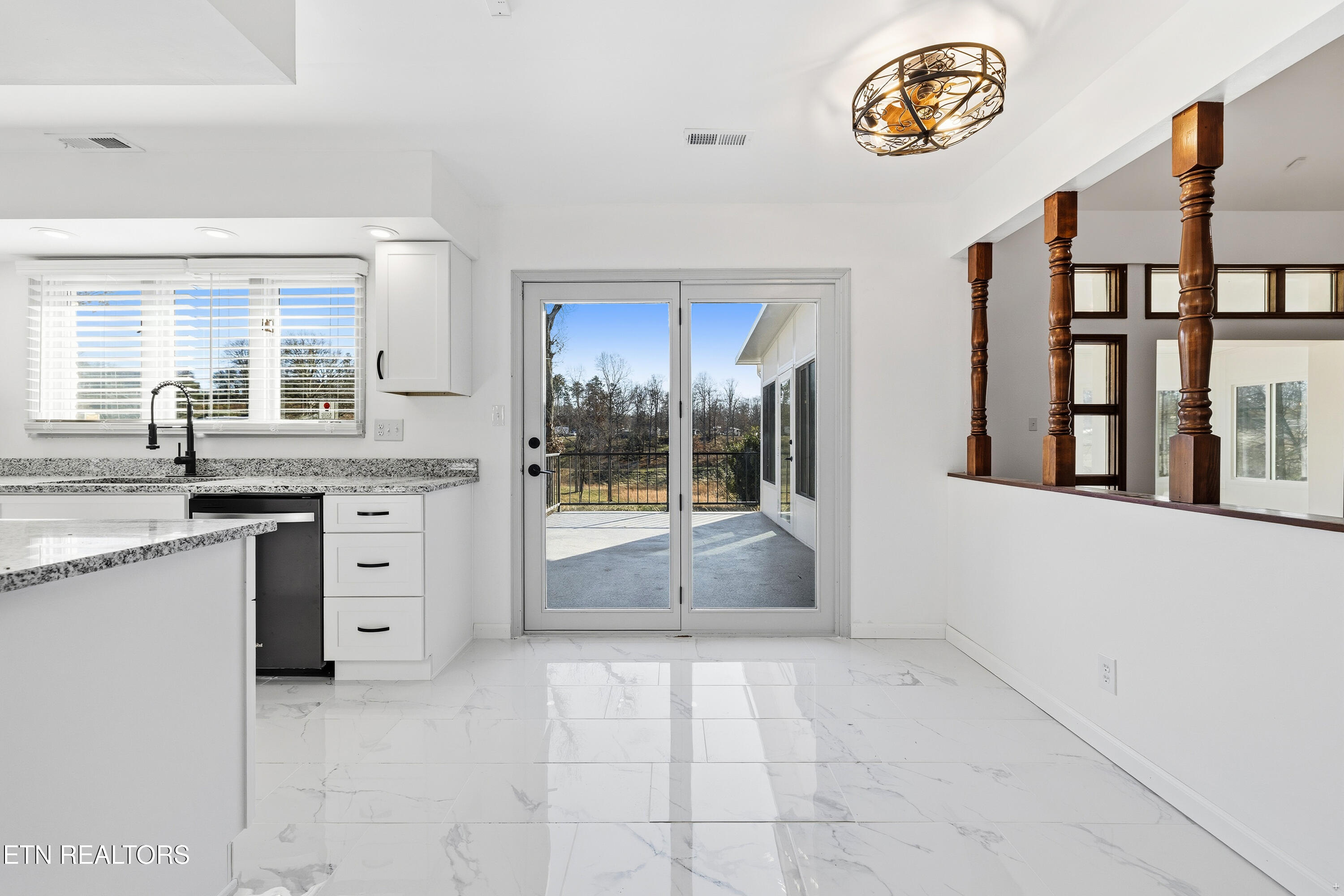 8002 Jackson Bend Road Lenoir City, TN 37772 - Photo 21 of 55 KITCHEN