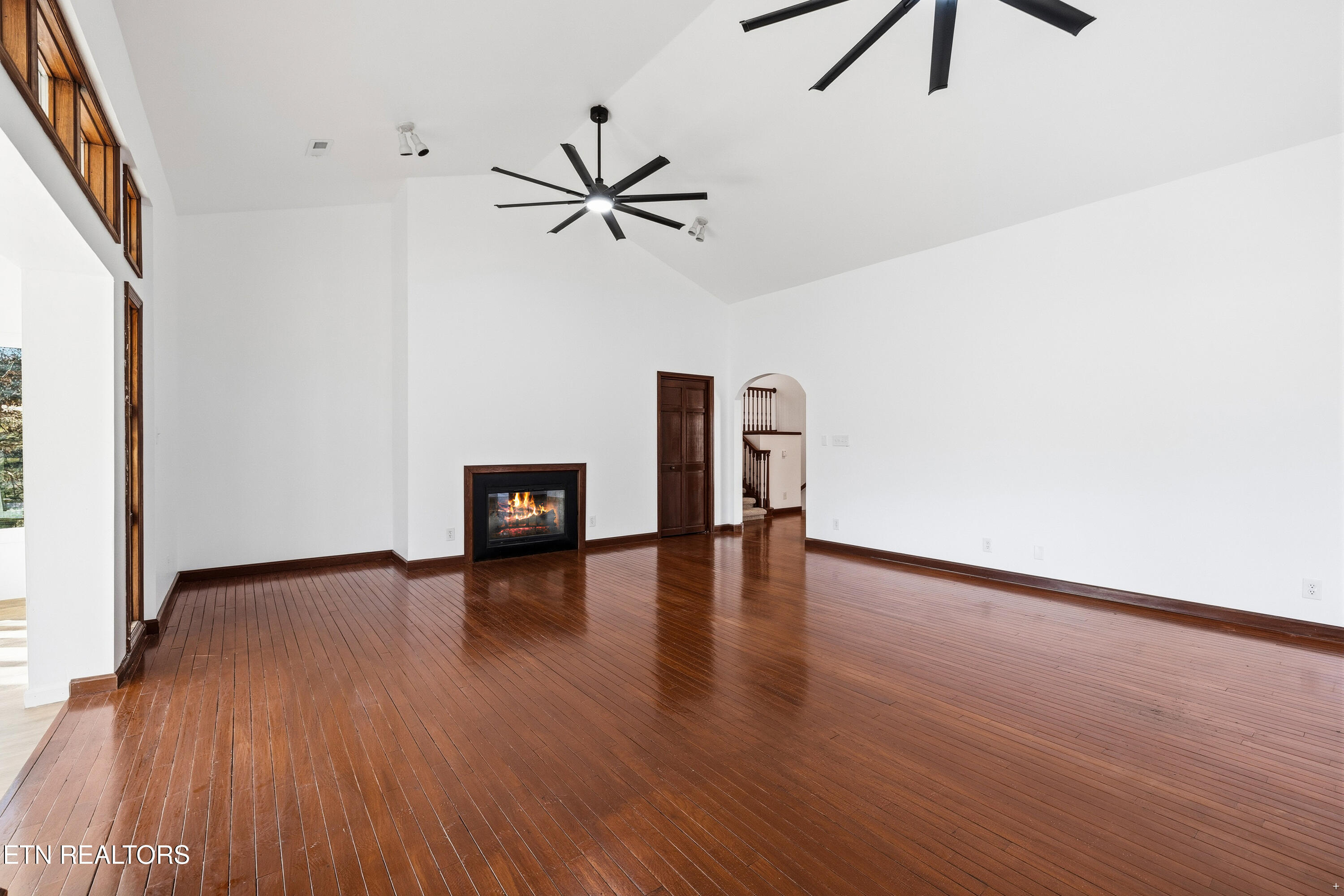 8002 Jackson Bend Road Lenoir City, TN 37772 - Photo 30 of 55 DEN INTO SUNROOM