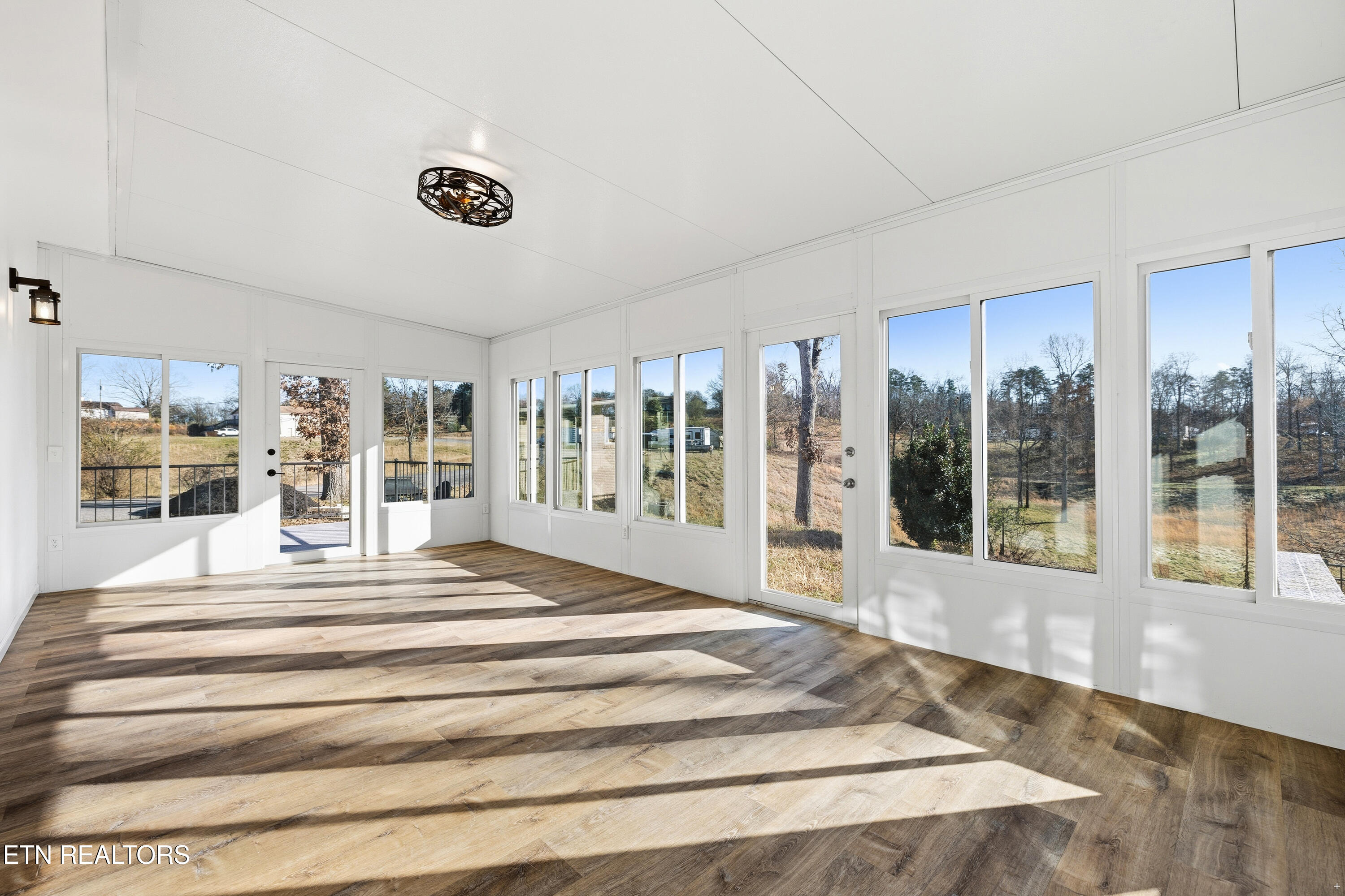 8002 Jackson Bend Road Lenoir City, TN 37772 - Photo 32 of 55 SUNROOM