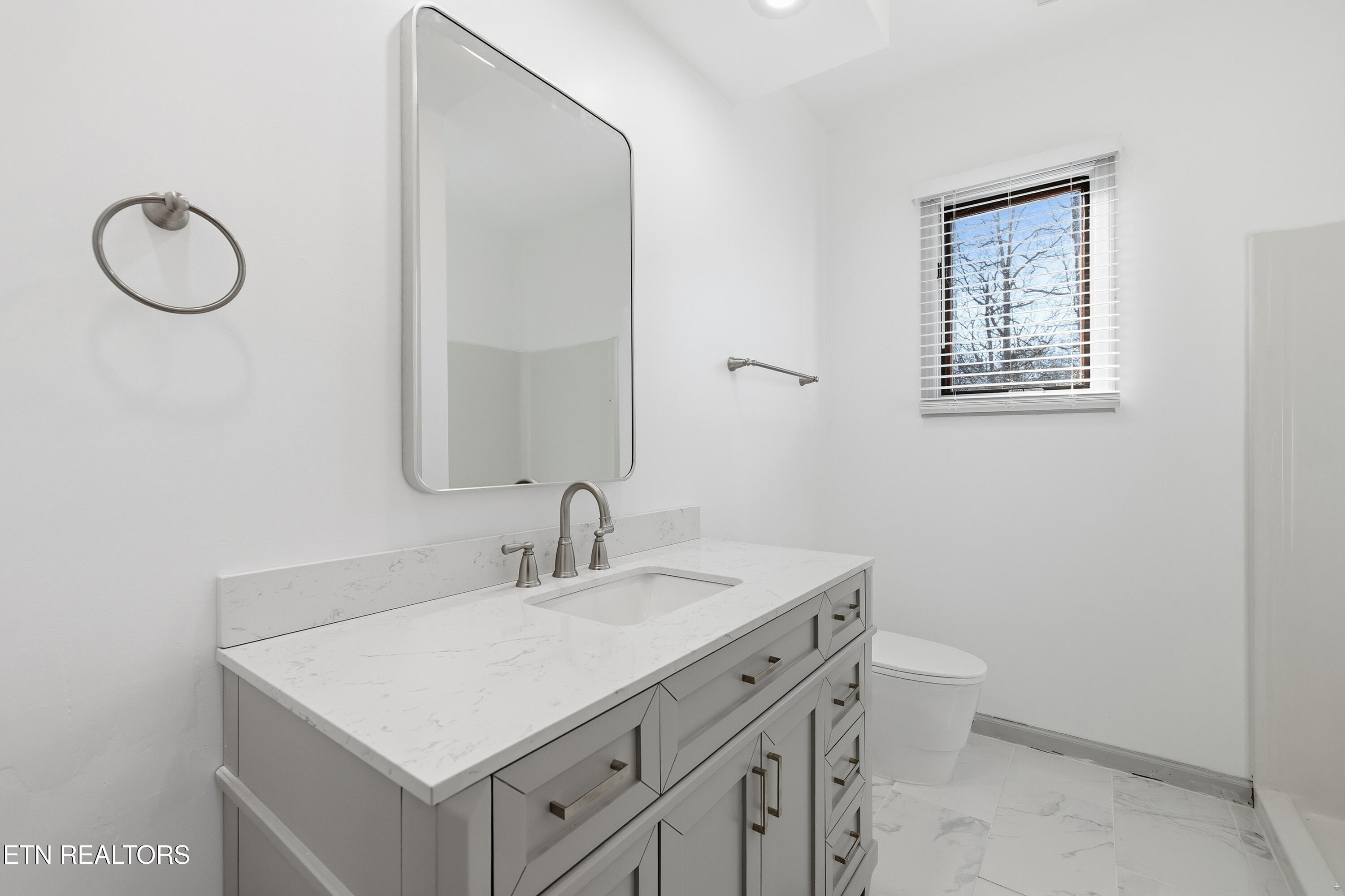 8002 Jackson Bend Road Lenoir City, TN 37772 - Photo 47 of 55 BATHROOM