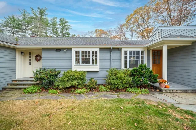 $1,099,000 | 80 Rock Maple Avenue, Hamilton, MA 01982